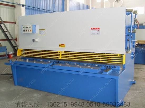 QC12Y 12×3200
添加日期:2010-8-31